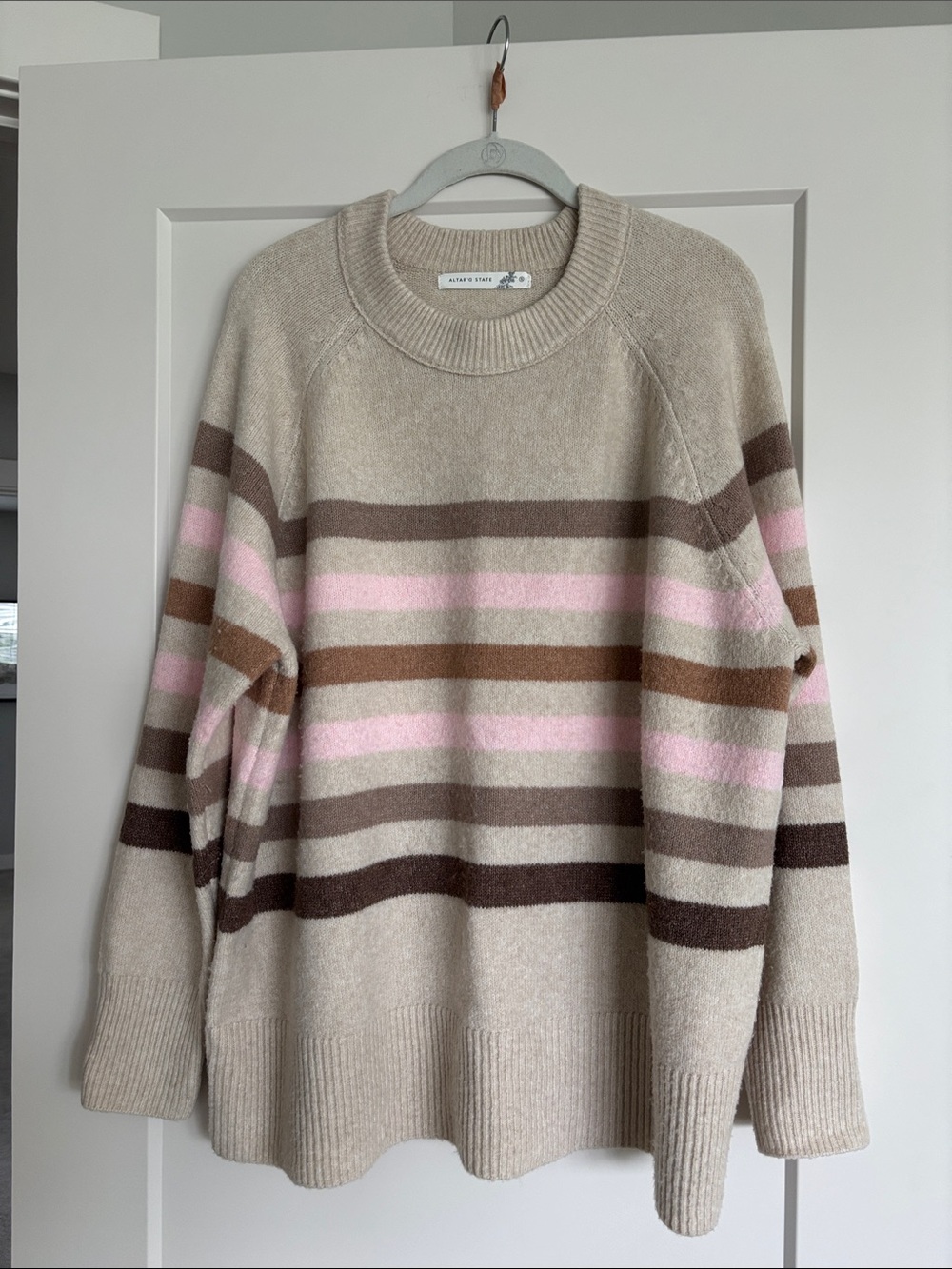 Striped Cozy Overdized Crewneck Sweater in Beige and Pink